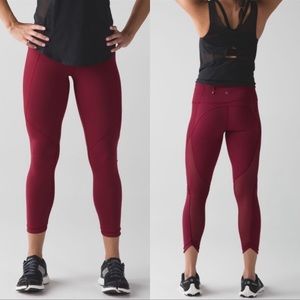 Lululemon Run With The Sun Tight in Rosewood Size 6